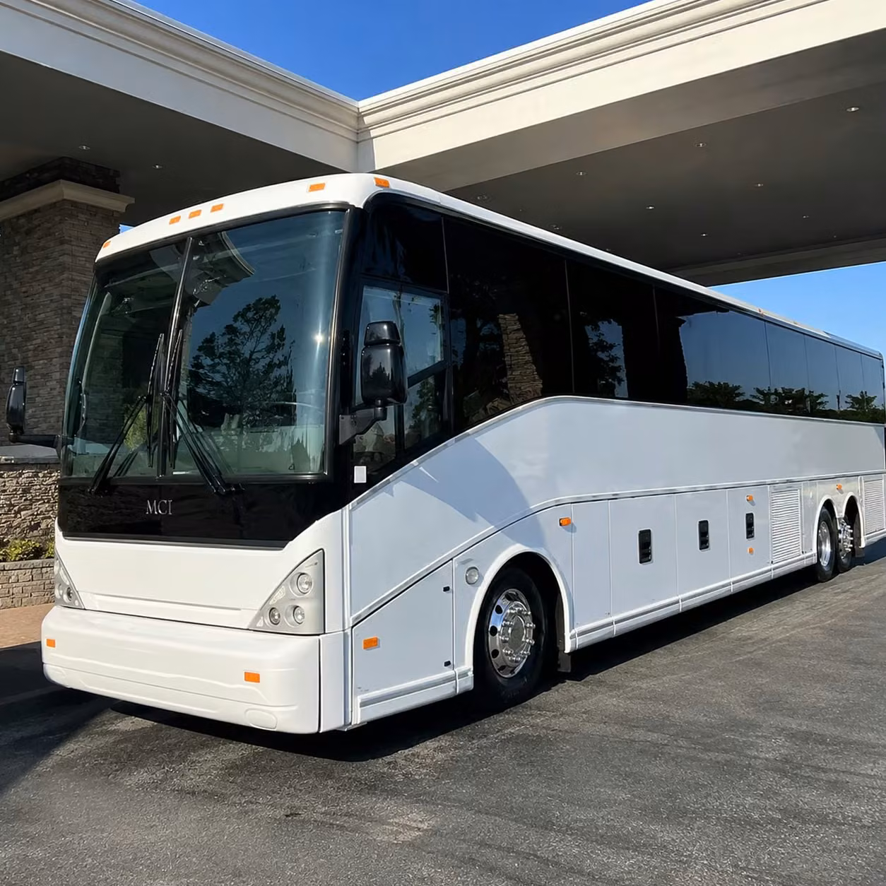 corporate groups and convention delegations rely on salem airport shuttles