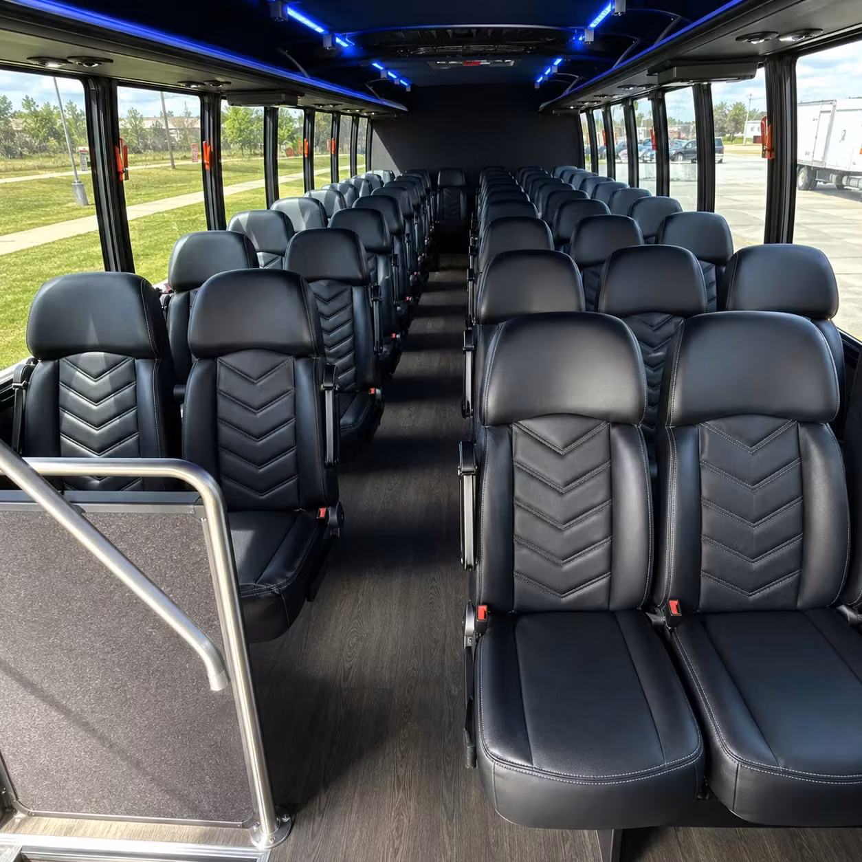 salem 15 passenger minibus rental