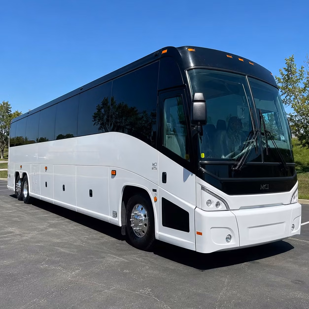 wedding guests and event groups need salem airport shuttles too